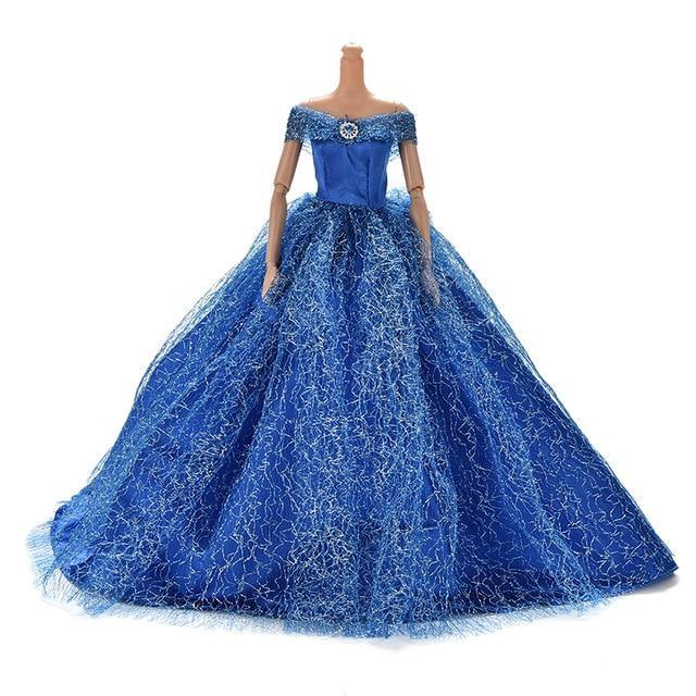Elegantní šaty pro panenku Barbie - Pandoo.cz