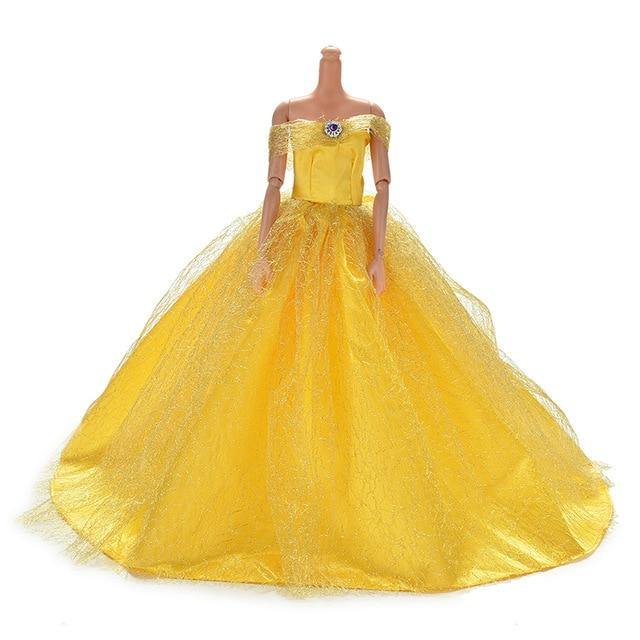 Elegantní šaty pro panenku Barbie - Pandoo.cz